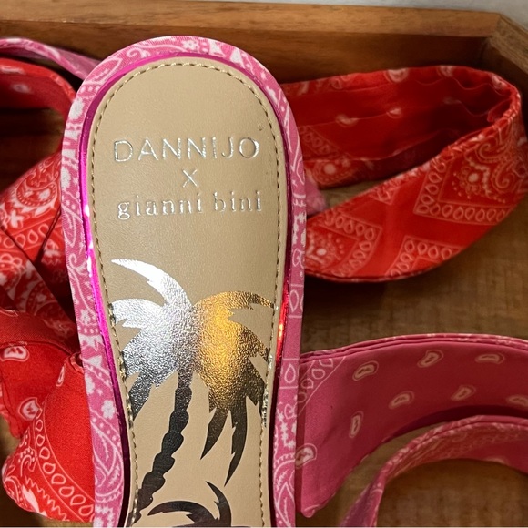 Gianni Bini X x DANNIJO Misch Bandana Colorblock Print Ankle Wrap Bow Sandals - Picture 5 of 7